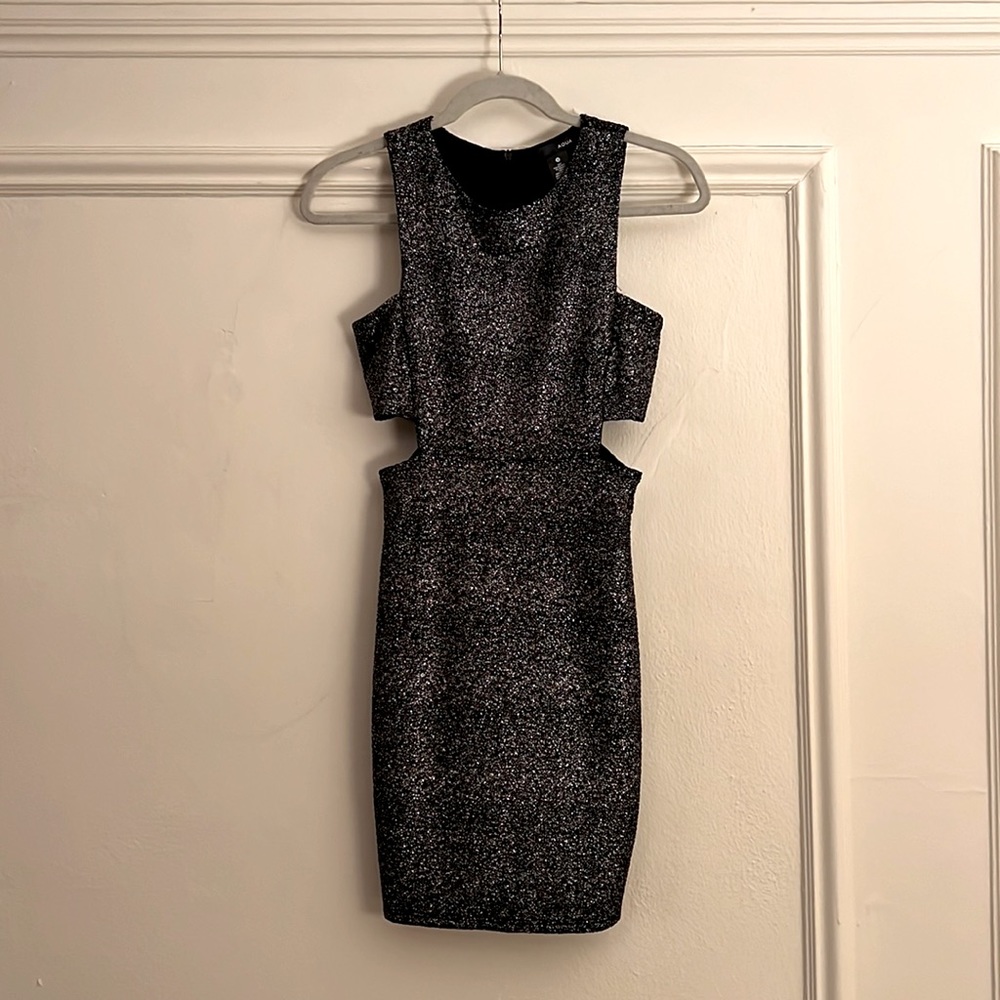 Black cutout bodycon cocktail dress